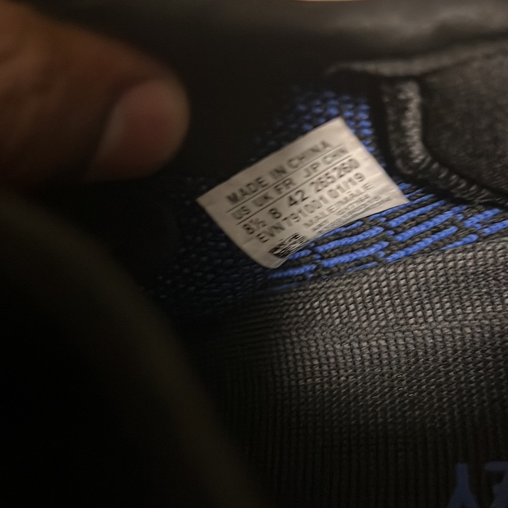 Yezzy 350 - Picture 3 of 5